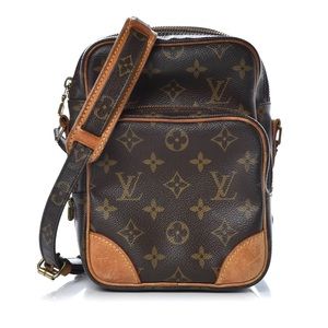 Auth Louis Vuitton Monogram Amazone crossbody bag